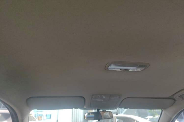 Used Hyundai Celesta 2015 1.6L Manual Comfort Model Headliner