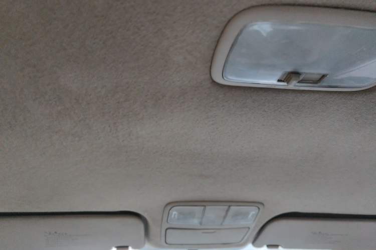 Used Hyundai Celesta 2015 1.6L Manual Comfort Model Headliner