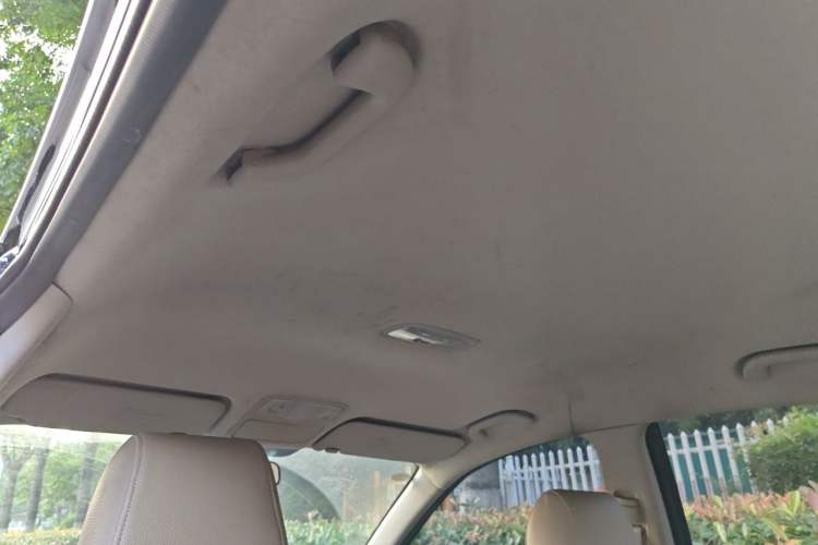 Used Hyundai Celesta 2015 1.6L Manual Comfort Model Headliner