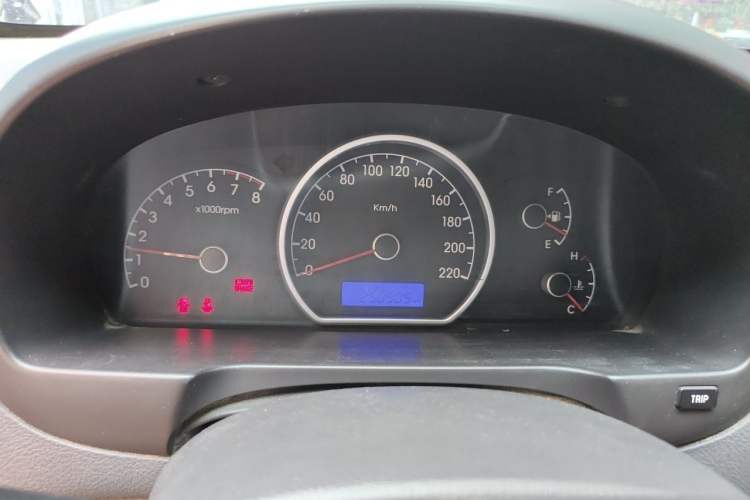 Used Hyundai Celesta 2015 1.6L Manual Comfort Model Instrument Cluster