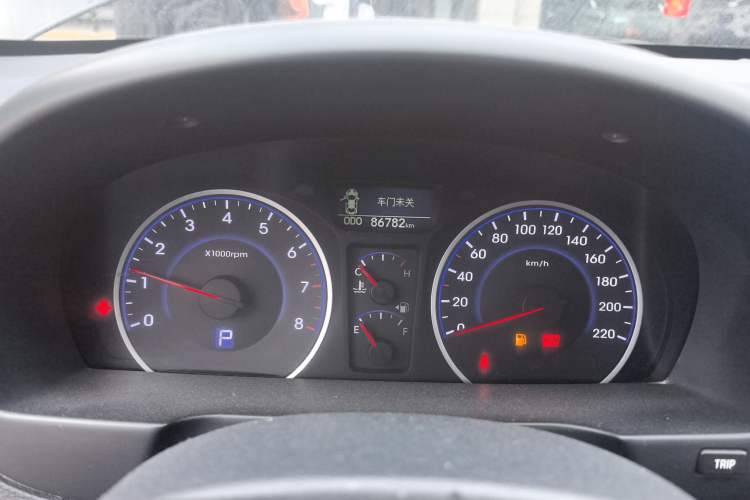 Used Hyundai Celesta 2015 1.6L Automatic Luxury Model Instrument Cluster