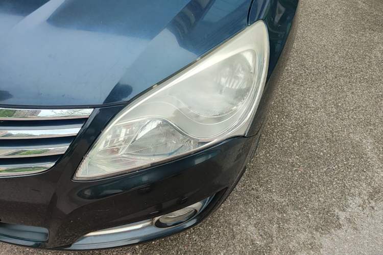 Used Hyundai Celesta 2015 1.6L Automatic Comfort Model Left Front Headlight