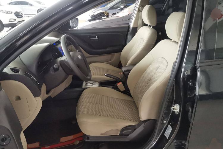 Used Hyundai Celesta 2015 1.6L Automatic Comfort Model Left Front Seat