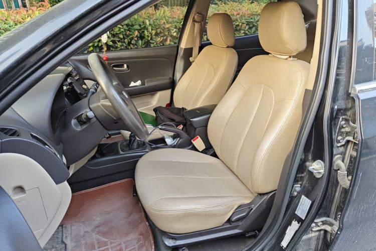 Used Hyundai Celesta 2015 1.6L Manual Comfort Model Left Front Seat