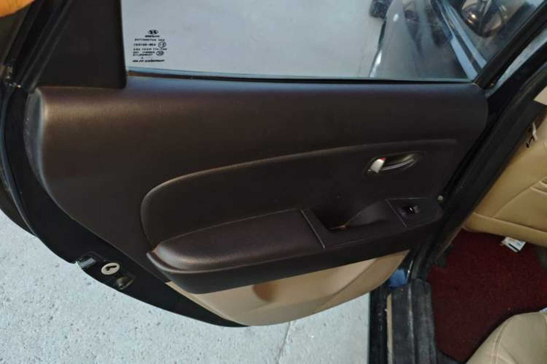 Used Hyundai Celesta 2015 1.6L Manual Comfort Model Left Rear Door Interior