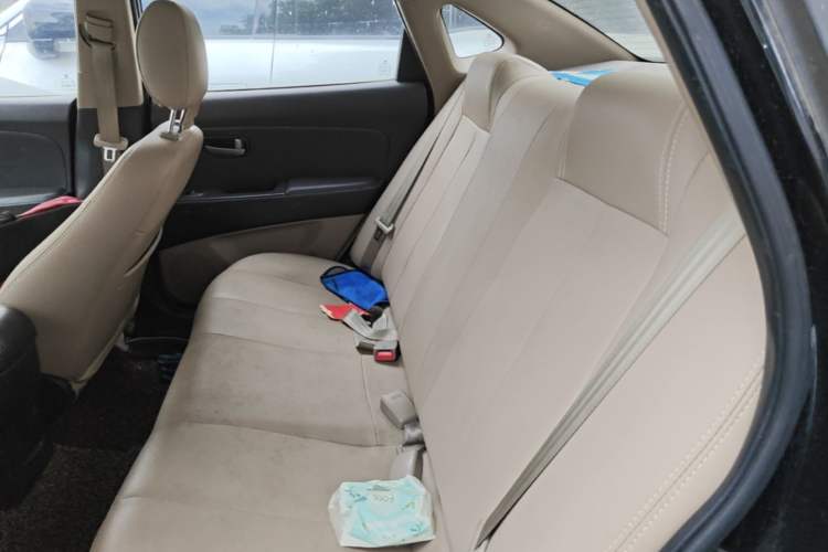 Used Hyundai Celesta 2015 1.6L Manual Comfort Model Left Rear Seat