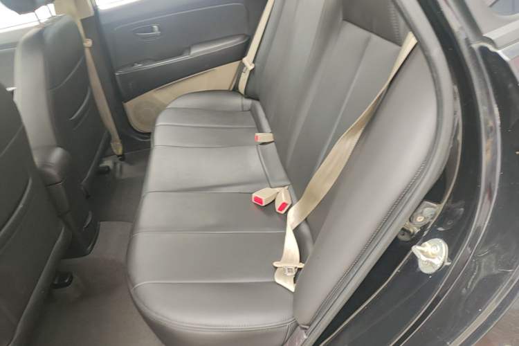 Used Hyundai Celesta 2015 1.6L Automatic Comfort Model Left Rear Seat