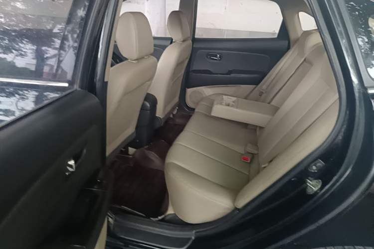 Used Hyundai Celesta 2015 1.6L Automatic Luxury Model Left Rear Seat
