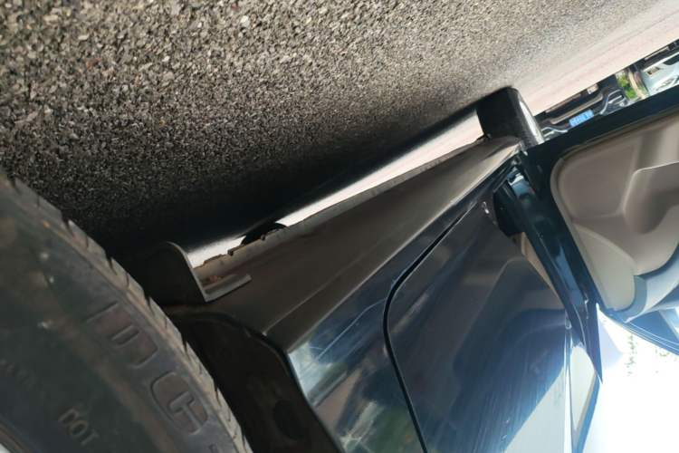 Used Hyundai Celesta 2015 1.6L Automatic Comfort Model Left Side Sill