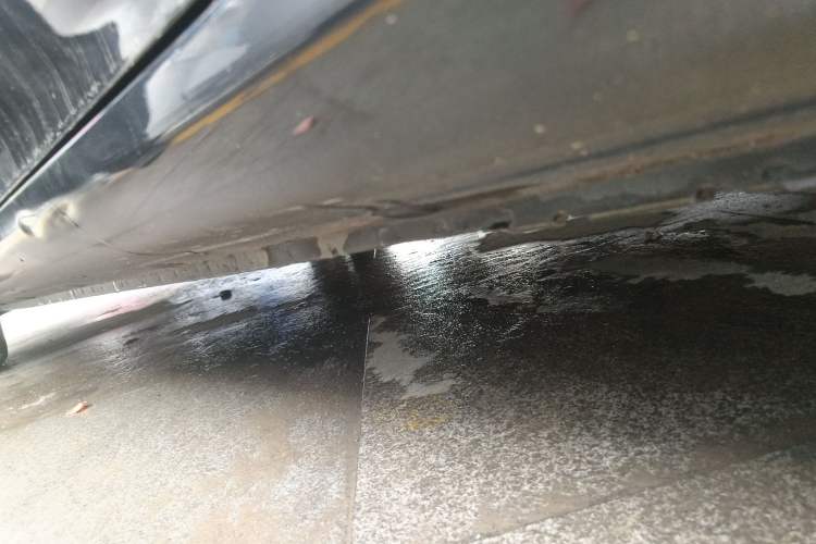 Used Hyundai Celesta 2015 1.6L Manual Comfort Model Left Side Sill