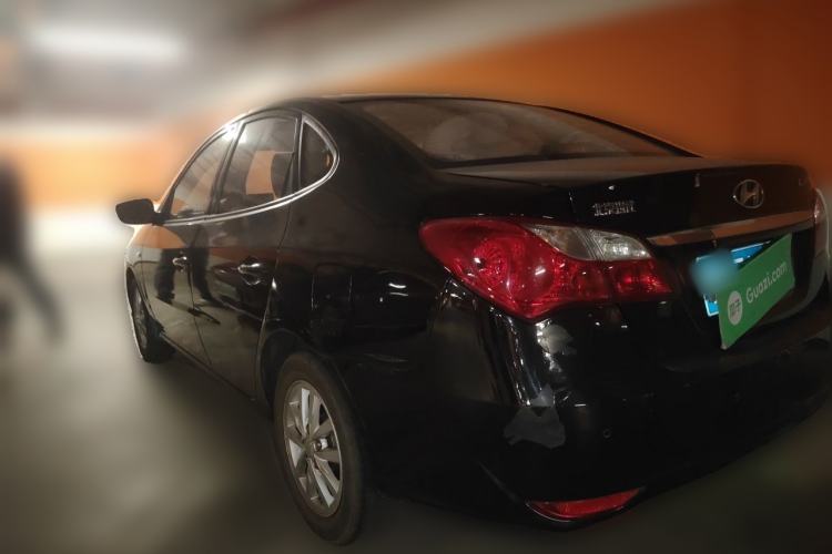 Used Hyundai Celesta 2015 1.6L Automatic Comfort Model Rear Left 45 Deg