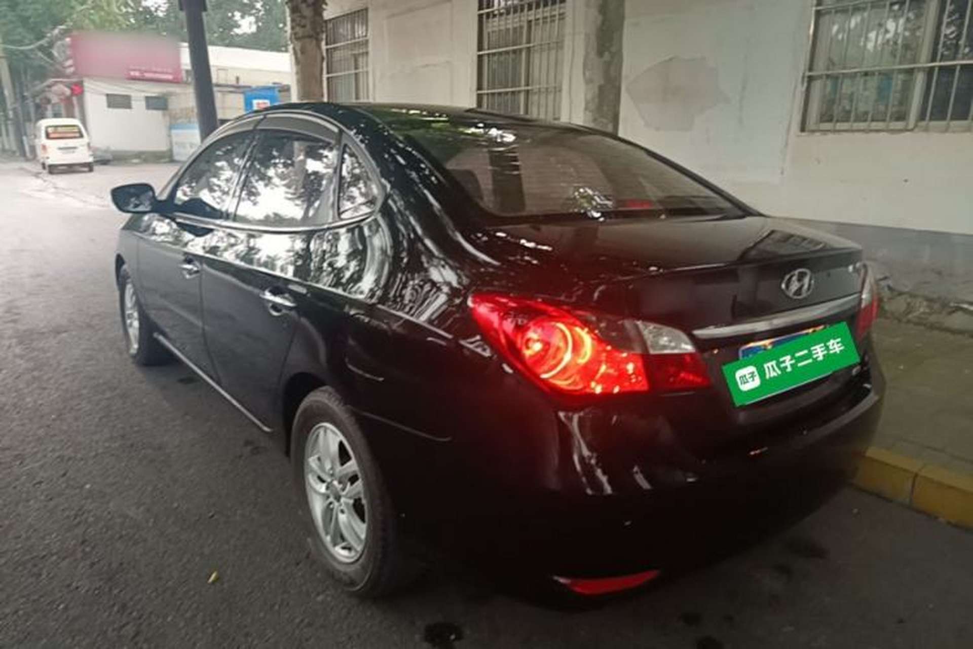 Used Hyundai Celesta 2015 1.6L Automatic Luxury Model Rear Left 45 Deg