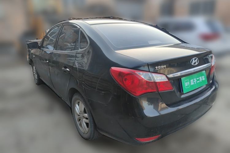 Used Hyundai Celesta 2015 1.6L Manual Comfort Model Rear Left 45 Deg