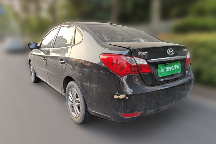 Used Hyundai Celesta 2015 1.6L Manual Comfort Model Rear Left 45 Deg