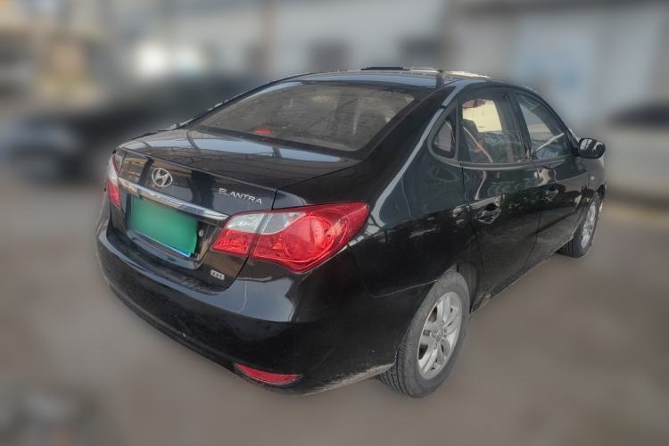 Used Hyundai Celesta 2015 1.6L Manual Comfort Model Rear Right 45 Deg