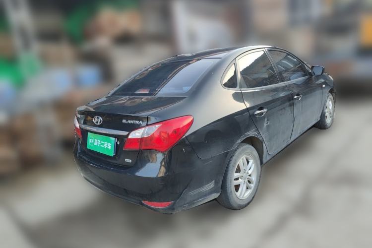 Used Hyundai Celesta 2015 1.6L Manual Comfort Model Rear Right 45 Deg