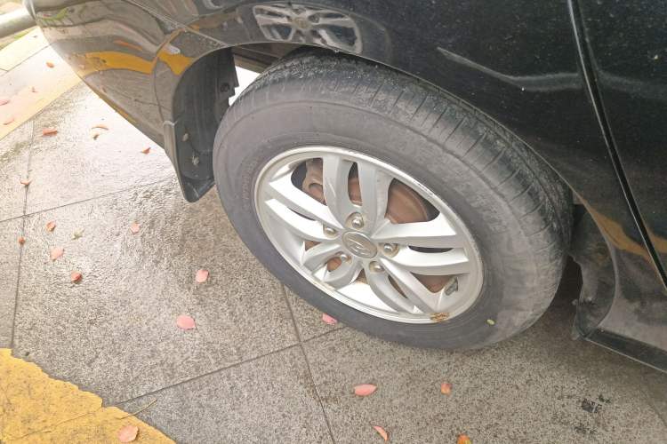 Used Hyundai Celesta 2015 1.6L Manual Comfort Model Right Rear Wheel Hub