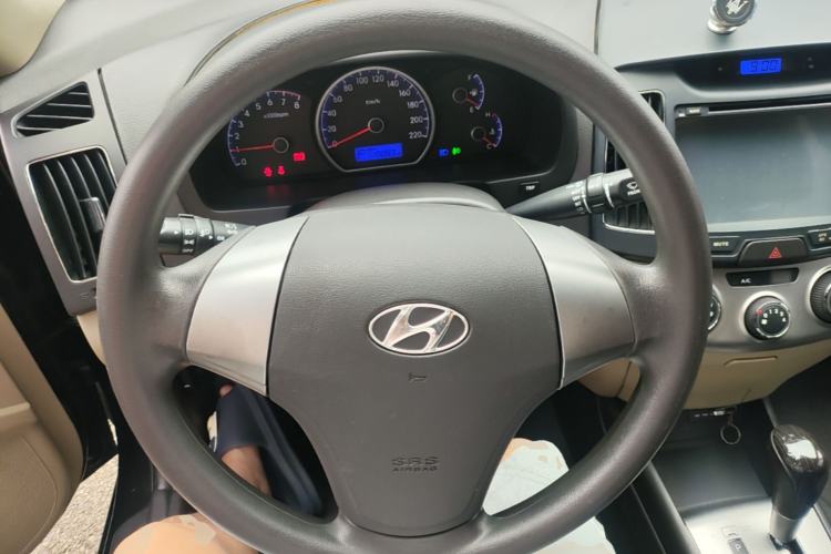 Used Hyundai Celesta 2015 1.6L Automatic Comfort Model Steering Wheel