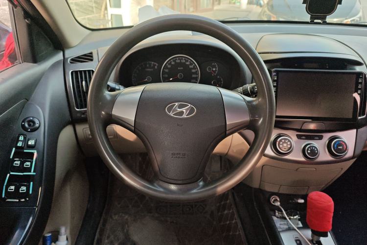 Used Hyundai Celesta 2015 1.6L Automatic Comfort Model Steering Wheel