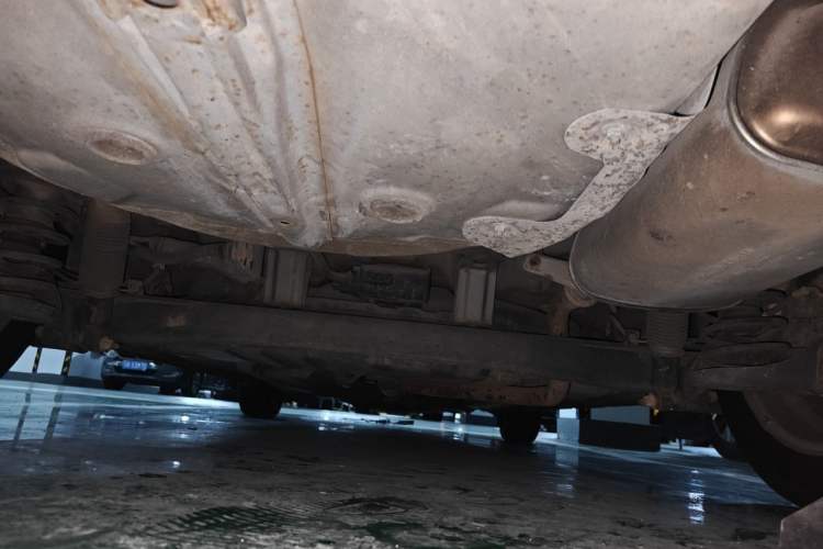 Used Hyundai Celesta 2015 1.6L Manual Comfort Model Chassis Rear