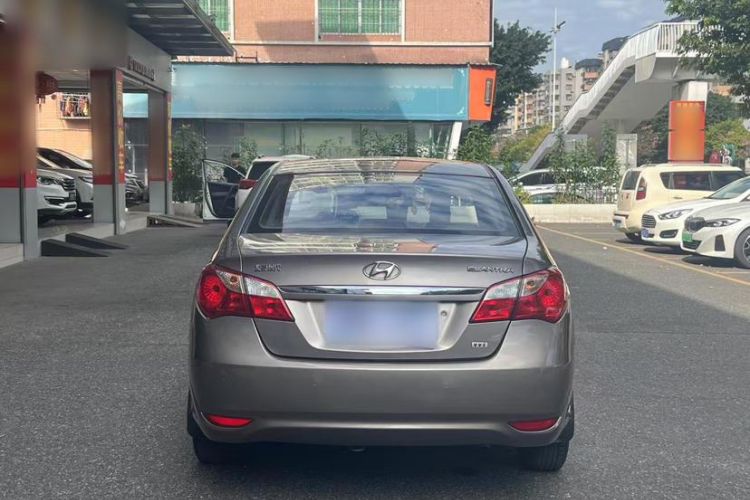 Used Hyundai Celesta 2015 1.6L Automatic Comfort Model Exterior 4