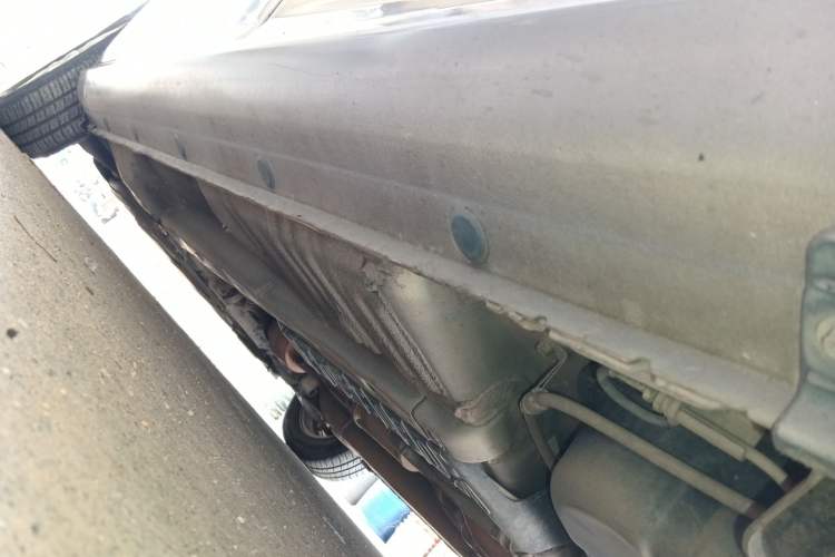 Used Hyundai Celesta 2015 1.6L Automatic Comfort Model Left Side Sill