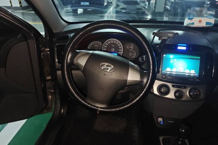 Used Hyundai Celesta 2015 1.6L Manual Comfort Model Steering Wheel