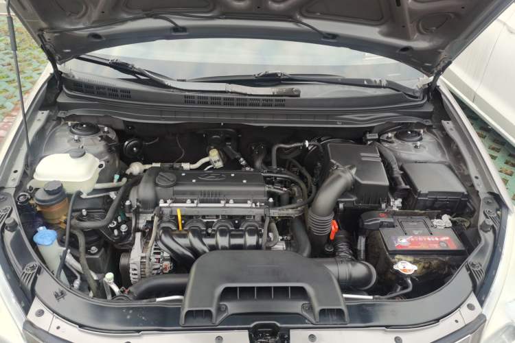 Used Hyundai Celesta 2015 1.6L Automatic Luxury Model Engine Bay