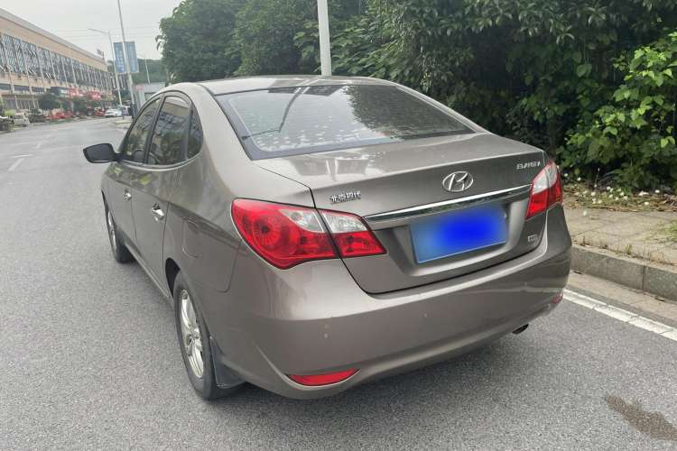 Used Hyundai Celesta 2015 1.6L Automatic Luxury Model Exterior 3