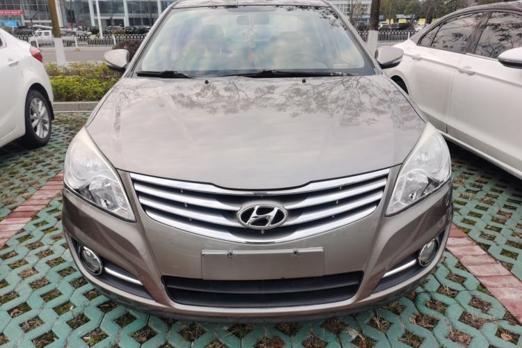 Used Hyundai Celesta 2015 1.6L Automatic Luxury Model Front