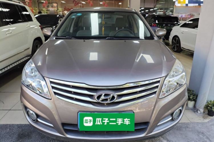 Used Hyundai Celesta 2015 1.6L Manual Comfort Model Front