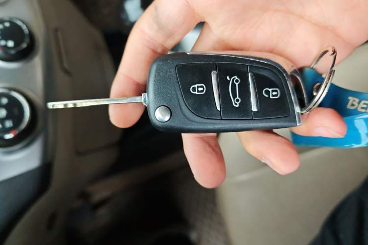 Used Hyundai Celesta 2015 1.6L Automatic Comfort Model Interior 1