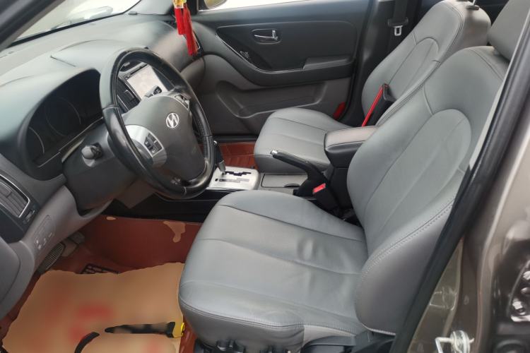 Used Hyundai Celesta 2015 1.6L Automatic Luxury Model Left Front Seat