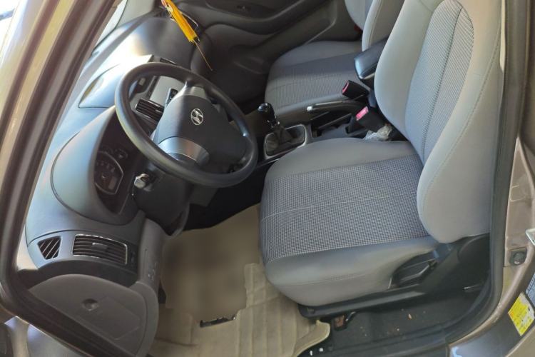 Used Hyundai Celesta 2015 1.6L Manual Comfort Model Left Front Seat