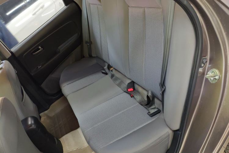 Used Hyundai Celesta 2015 1.6L Manual Comfort Model Left Rear Seat