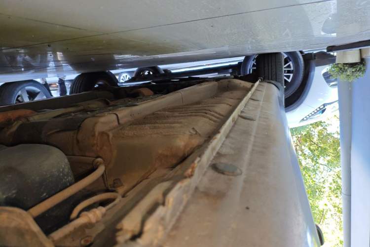 Used Hyundai Celesta 2015 1.6L Manual Comfort Model Left Side Sill