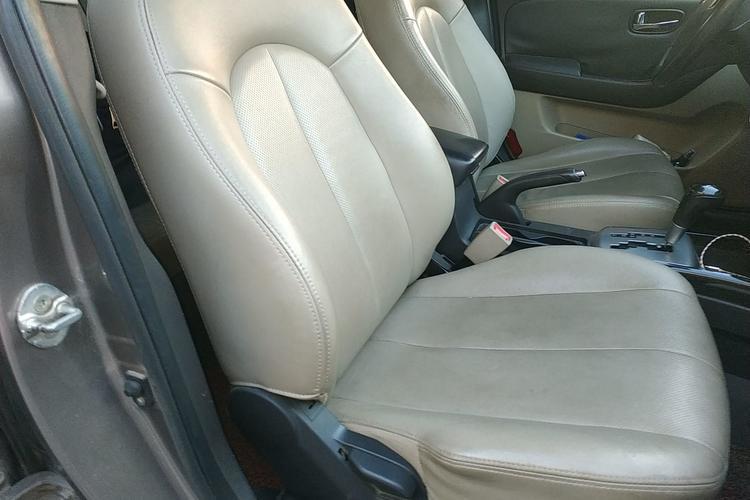 Used Hyundai Celesta 2015 1.6L Automatic Luxury Model Right Front Seat