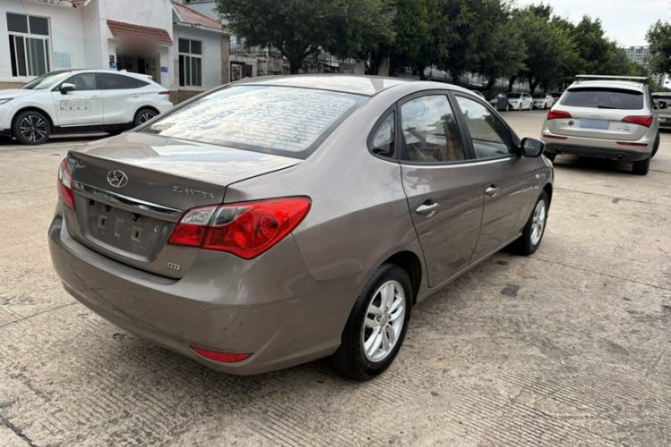 Used Hyundai Celesta 2015 1.6L Automatic Comfort Model Exterior 6