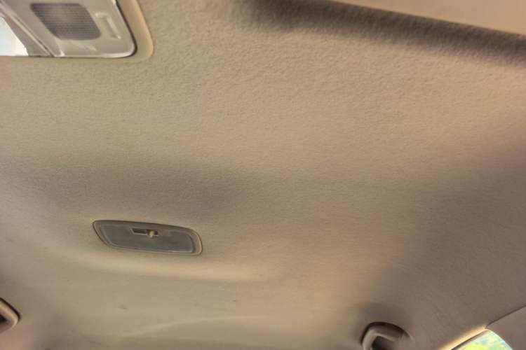 Used Hyundai Celesta 2015 1.6L Automatic Comfort Model Headliner