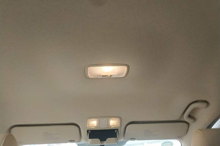 Used Hyundai Celesta 2015 1.6L Automatic Comfort Model Headliner