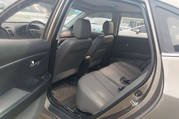 Used Hyundai Celesta 2015 1.6L Automatic Luxury Model Left Rear Seat