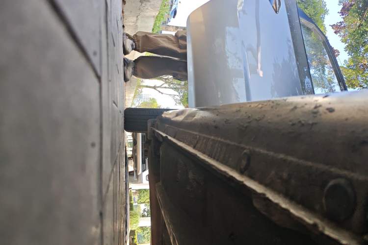 Used Hyundai Celesta 2015 1.6L Automatic Comfort Model Right Side Sill