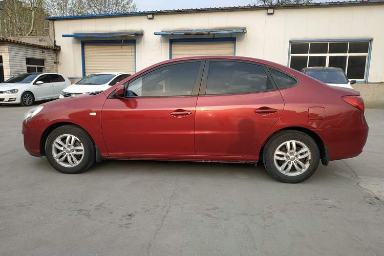 Used Hyundai Celesta 2015 1.6L Automatic Comfort Model Exterior 3