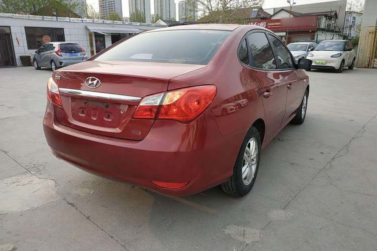 Used Hyundai Celesta 2015 1.6L Automatic Comfort Model Exterior 5