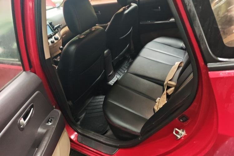 Used Hyundai Celesta 2015 1.6L Automatic Comfort Model Left Rear Seat