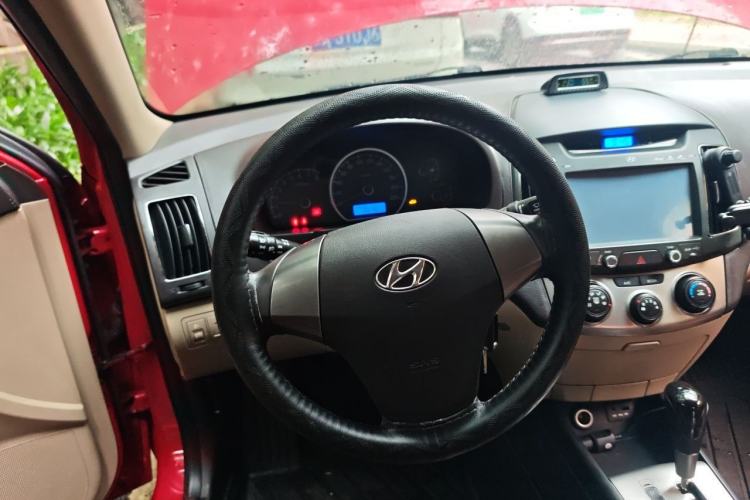Used Hyundai Celesta 2015 1.6L Automatic Comfort Model Steering Wheel