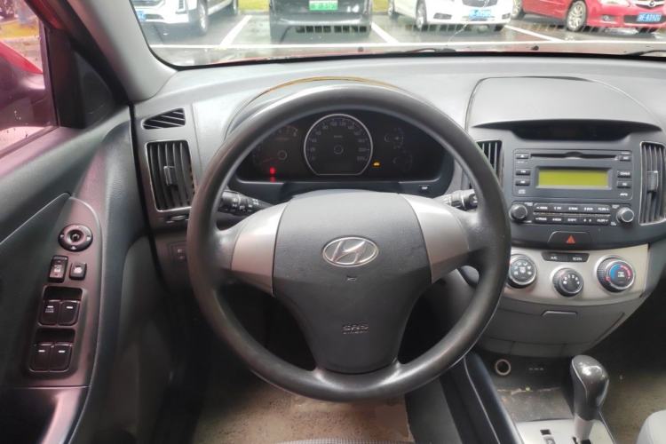 Used Hyundai Celesta 2015 1.6L Automatic Comfort Model Steering Wheel