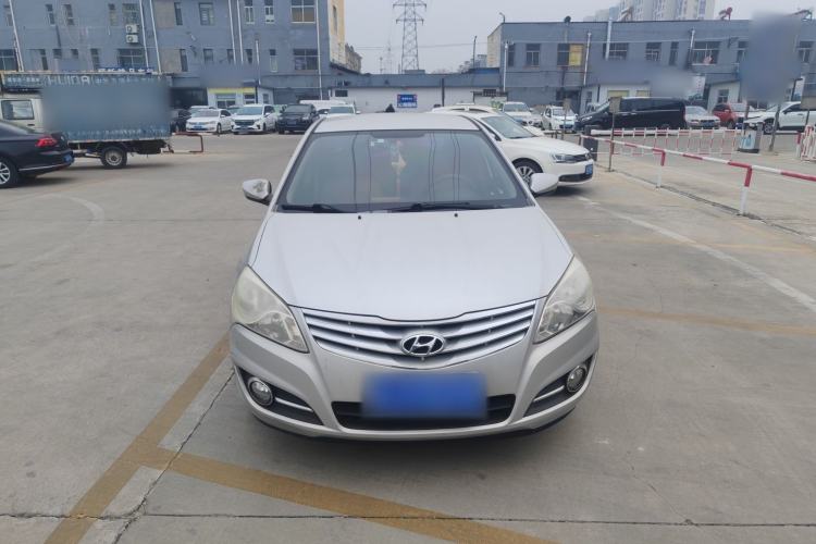 Used Hyundai Celesta 2015 1.6L Manual Comfort Model Exterior 1