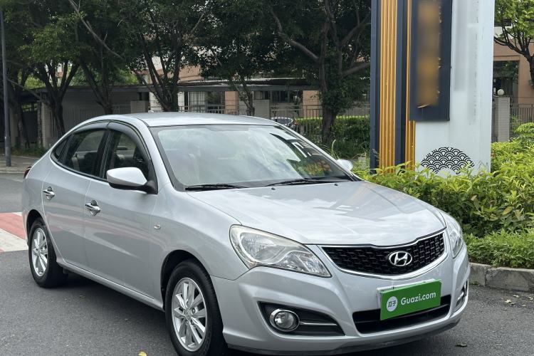 Used Hyundai Celesta 2015 1.6L Automatic Comfort Model Exterior 2