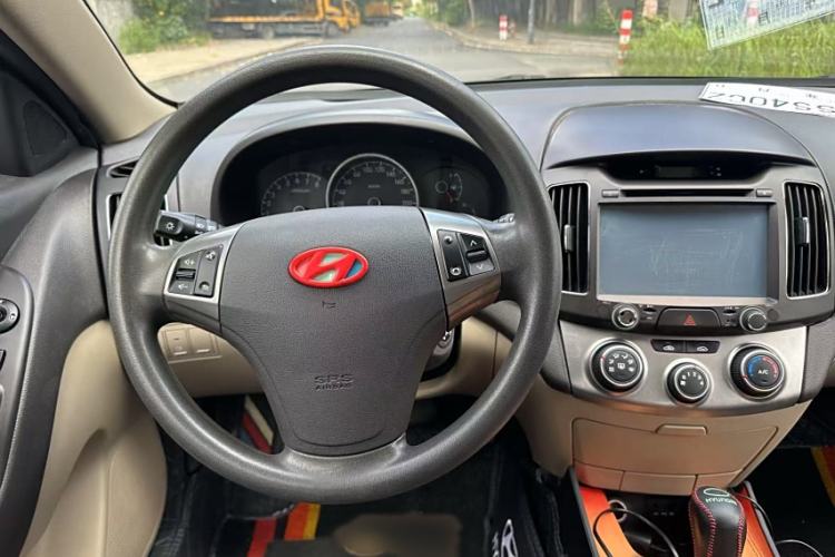 Used Hyundai Celesta 2015 1.6L Automatic Comfort Model Steering Wheel